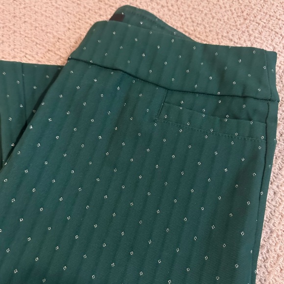 Green pants - Picture 6 of 8